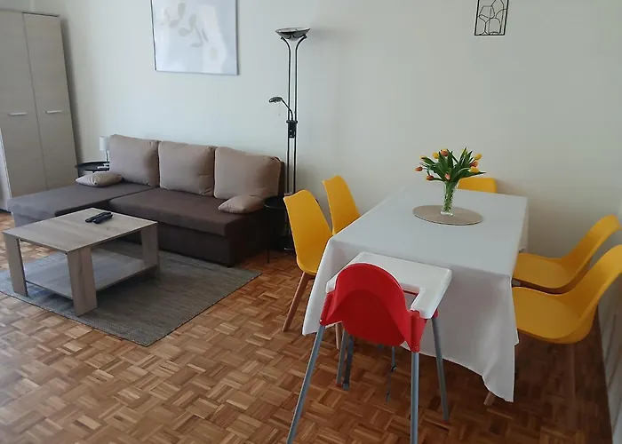 Strand-lak Apartment *